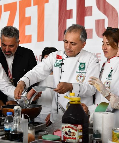 Osmaniye'de 'Lezzet Festivali' renkli görüntülerle başladı