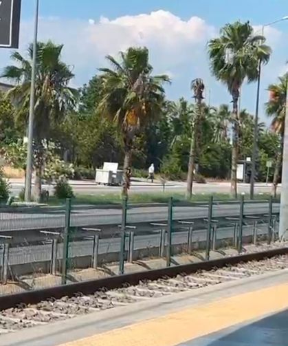 Antalya'da oto galeriye silahlı saldırı (2)