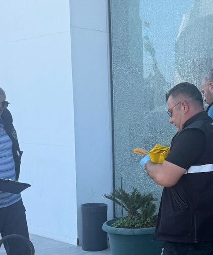 Antalya'da oto galeriye silahlı saldırı