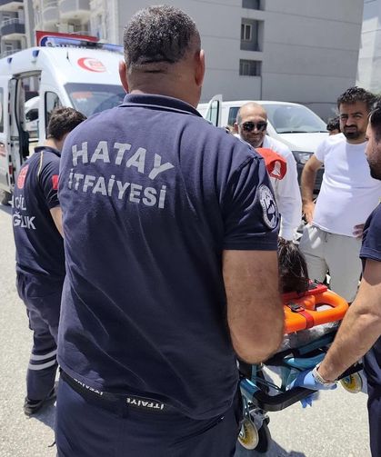 Ayağı motosikletin tekerine sıkışan kişi yaralandı