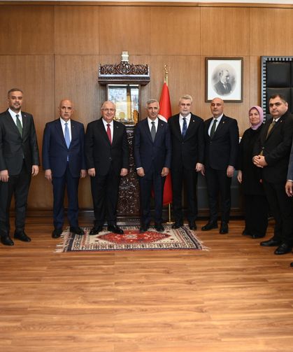 Bakan Güler, Kahramanmaraş'ta birlikleri denetledi (4)