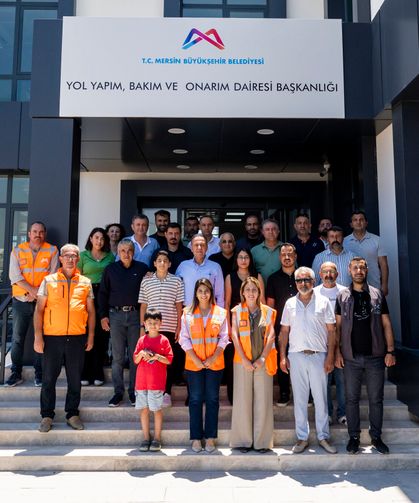 Büyükşehir'den yol yapım hizmetlerine modern üs