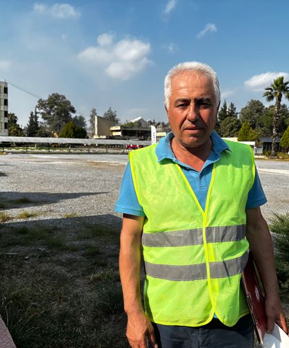 Çukobirlik'in 48 yıllık 16 katlı hizmet binası, 420 kilogram dinamitle patlatılarak yıkıldı