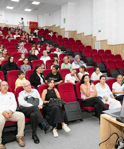 'Dünya Çocuk İşçiliğiyle Mücadele Günü' semineri
