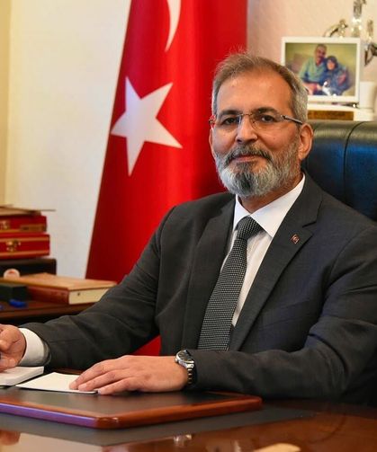 Eski belediye başkanına nitelikli dolandırıcılıktan 60 yıl hapis cezası