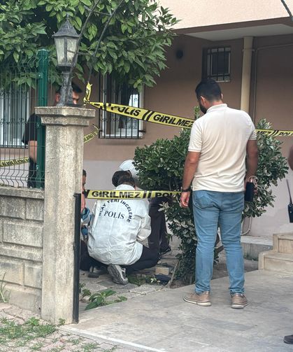 Rus turist bahçede ölü bulundu