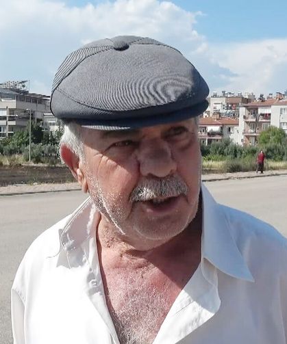 Yeni biçilmiş tarla ve istifli balyalar kül oldu