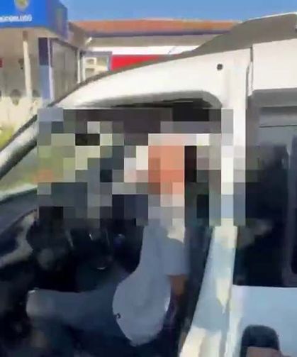 Hatay'da 4 araçta 15 göçmen yakalandı; 4 organizatör tutuklandı