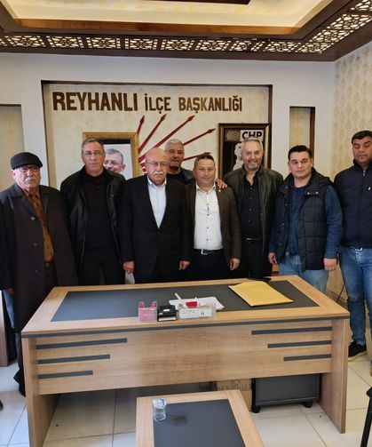 Hatay'da CHP'den 54 kişi istifa etti