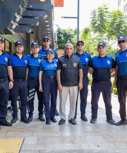 Mersin'de kaldırım işgaline karşı denetimler sürüyor