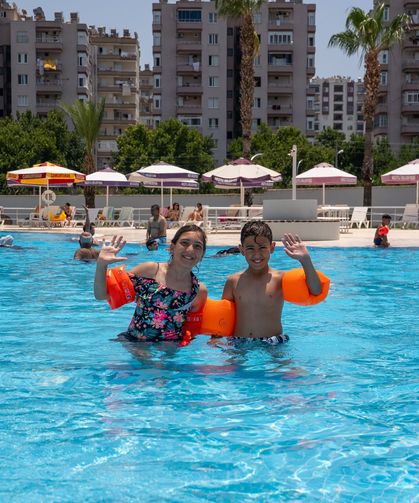Mezitli Belediyesi su parkı yaz sezonunu açtı