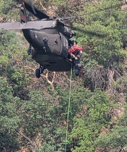 Osmaniye'de kanyonda düşen kişi, askeri helikopterle kurtarıldı