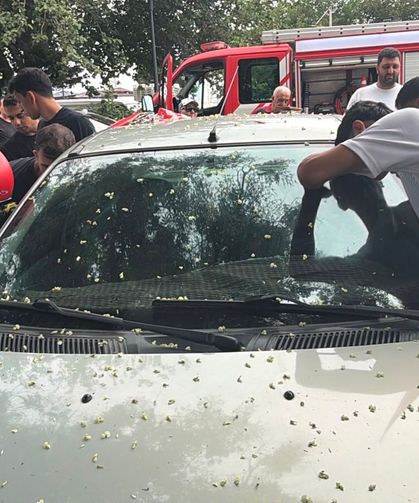 Otomobilde kilitli kalan 1 yaşındaki Firuz'u itfaiye kurtardı