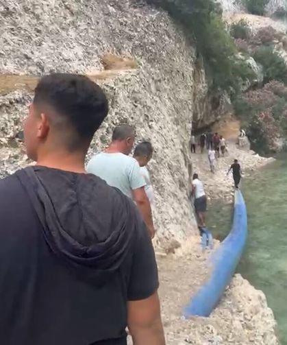 Serinlemek için girdiği ırmakta boğuldu