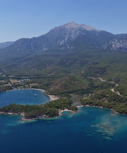 Vali Şahin: Plastik kirliliği Akdeniz kıyıları açısından ciddi bir tehdit