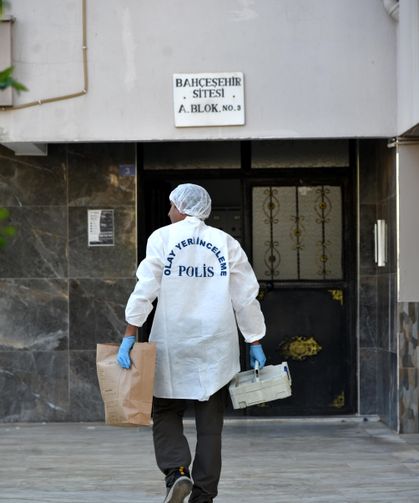 Anne ile kızı, yataklarında ölü bulundu