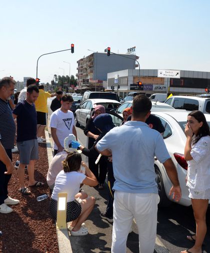 Antalya'da 5 aracın karıştığı kaza; 6 yaralı