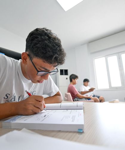 Büyükşehrin okuma salonu öğrencilerin gözdesi