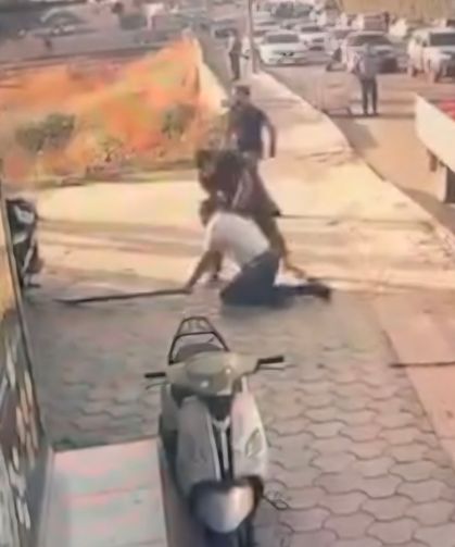 İş yeri anlaşmazlığı sopalı kavgaya dönüştü: 2 yaralı