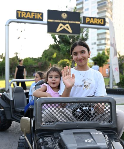 Miniklere uygulamalı trafik eğitimi