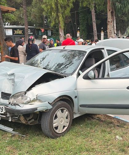 Osmaniye'de iki otomobil çarpıştı: 5 yaralı