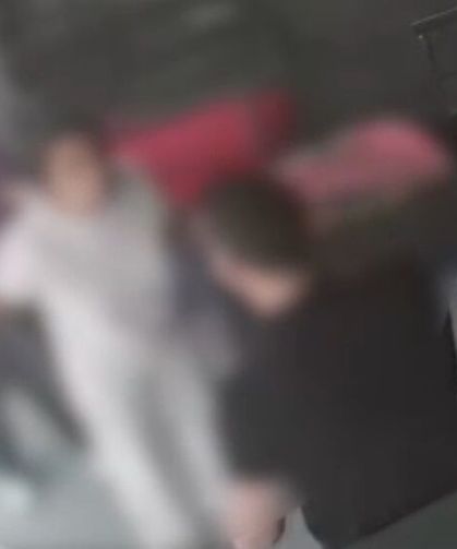 Spor salonunda kadına şiddet kamerada