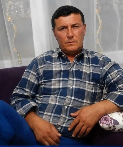 Tomruk yüklü kamyondan düşen işçi öldü