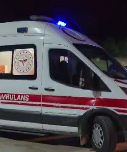 Adana'da otomobilin çarptığı yayaya ağır yaralandı