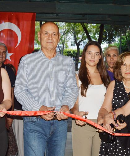 'Tuvale Hayat Verenler' sergisi