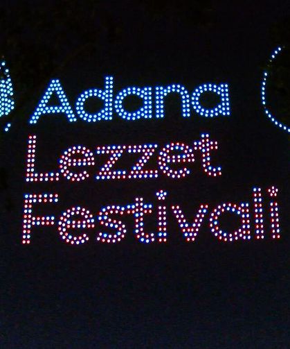 Adana Uluslararası Lezzet Festivali'nde 1000 dronla görsel şölen