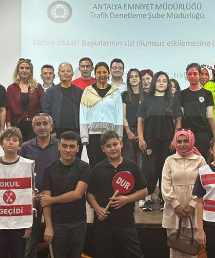 Antalya'da 786 okul geçit görevlisine yönelik eğitim