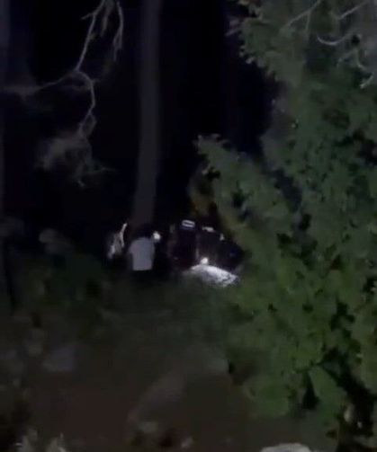 Antalya'da hafif ticari araç uçuruma yuvarlandı: 2 kişi öldü, 4 kişi yaralandı