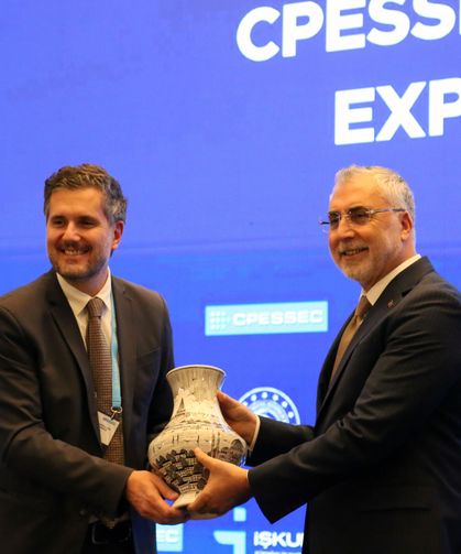 Bakan Işıkhan: 472,3 milyar liralık kaynakla 3 milyon gence ulaşmayı hedefliyoruz