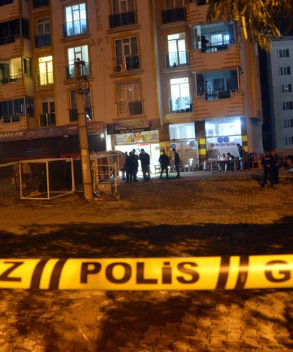 Kahramanmaraş'ta tartıştığı iki arkadaşını bıçakla yaraladı