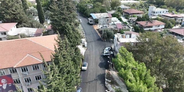 Defne’nin altyapısı tamamlanan yolları asfaltlanıyor