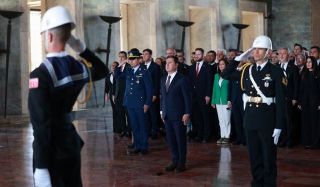 Başkan Ahmet Aras Ata’nın huzurunda