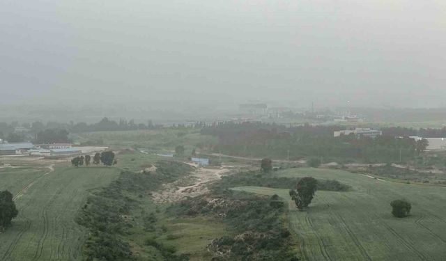 Afrika’dan gelen toz taşınımı Adana’da etkili oldu