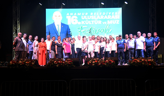 Anamur'da 16. Uluslararası Kültür ve Muz Festivali tamamlandı
