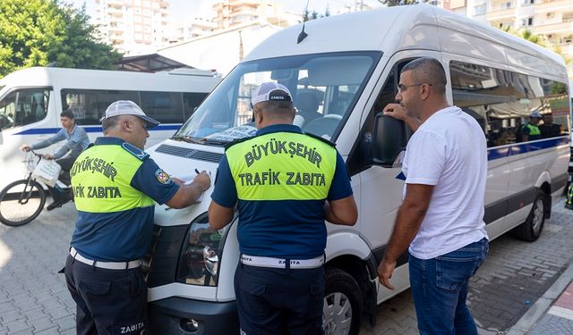 Mersin'de Okul Servislerine Sıkı Denetim: Güvenli Taşımacılık İçin Denetimler Devam Ediyor