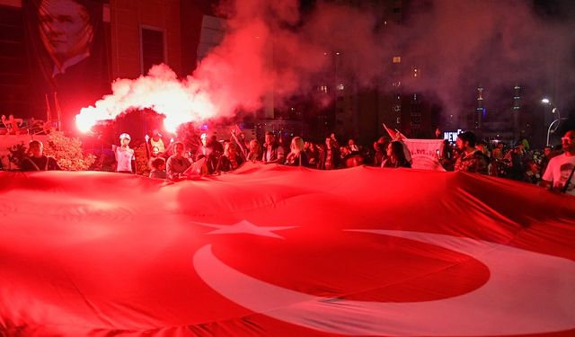 Yenişehir Belediyesi’nden Coşkulu Cumhuriyet Korteji