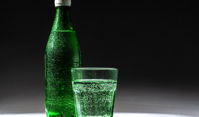 Her Gün 1 Soda İçmenin 10 Sağlık Faydası: Sade Soda, Vücudunuz İçin Neden Önemli?