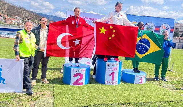 Kır Çiçekleri Gözünü Olimpiyatlara Dikti - Nidanur'dan Dünya İkinciliği