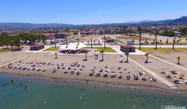 Yüzme Bilmeyenlere Güvenli Tatil! Urla'daki Bu Plaj Doğallığı ve Huzuruyla Büyüledi