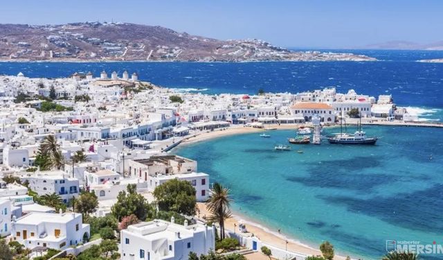 Yunanistan, Santorini ve Mikonos’ta Cruise Yolcularından 20 Avro Vergi Almaya Başladı: Turizm Baskısına Çözüm