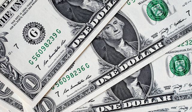 Dolar Sabah Yine Hızlandı! Merkez Bankaları ve Asgari Ücret Hafta Boyunca Piyasayı Karıştıracak!