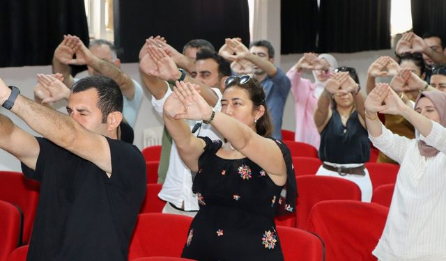 Mersin’de Öğretmenlere Nefes ve Kinetik Beyin Egzersizleri Eğitimi