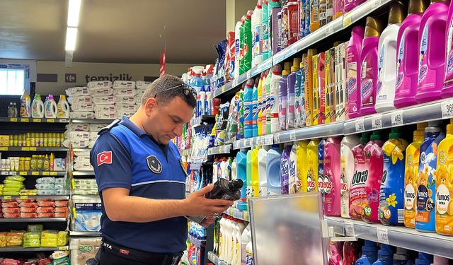 Tarsus'da Market Raflarında Son Tarih Avı