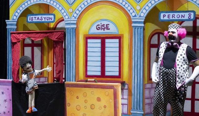 Mersin Şehir Tiyatrosu Çocuklar İçin Perdelerini Açtı