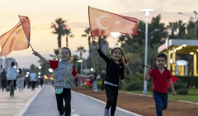 29 Ekim Cumhuriyet Bayramı’nın 102. Yılı Tüm Türkiye’de Coşkuyla Kutlanıyor
