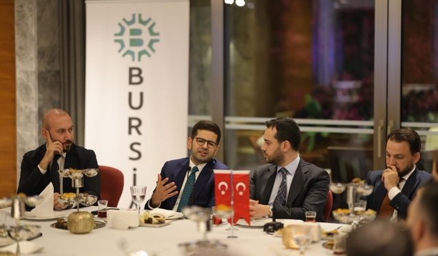 Ahmet Burak Dağlıoğlu, BURSİAD üyeleriyle bir araya geldi